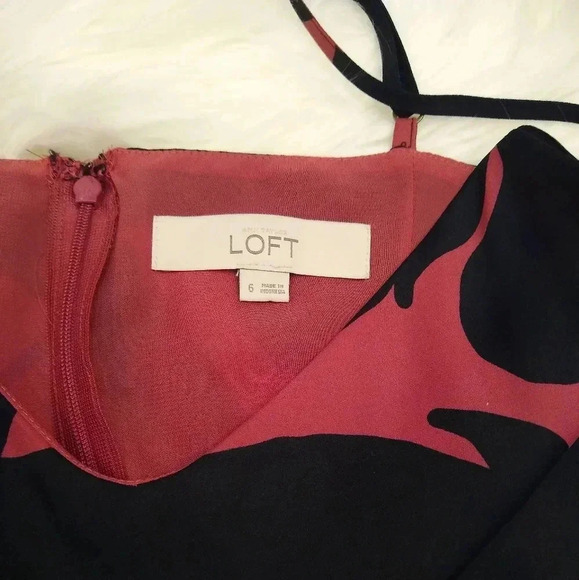 LOFT Shadow Floral Print Dress with Pockets - Picture 7 of 10